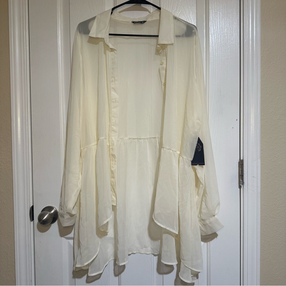 Wallflower Cream Flowy Blouse